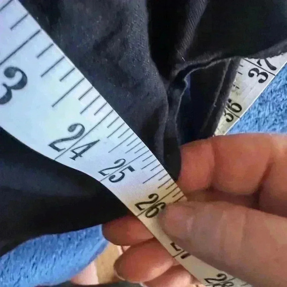 Josephine Chaus XL black surplice short sleeve wrap top. Attached belt . VGUC. - Picture 8 of 8